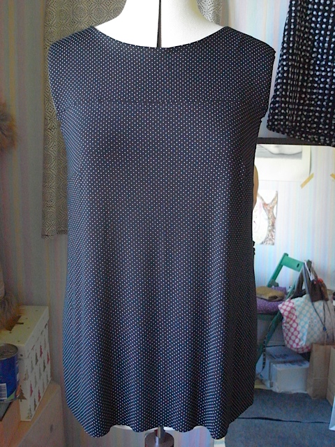 Here it is without sleeves but otherwise intact. and not loving it, as is usual at this point.